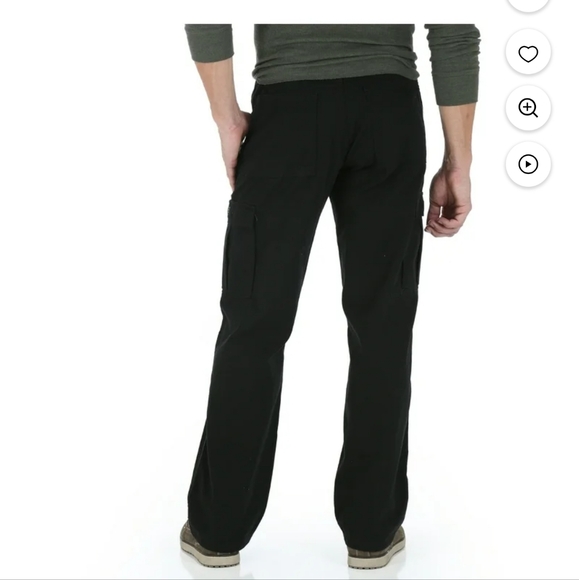 Wrangler 46x30 Men’s Work Wear Cargo Pants Utility Bootcut Black Carpenter NWOT - Picture 3 of 6